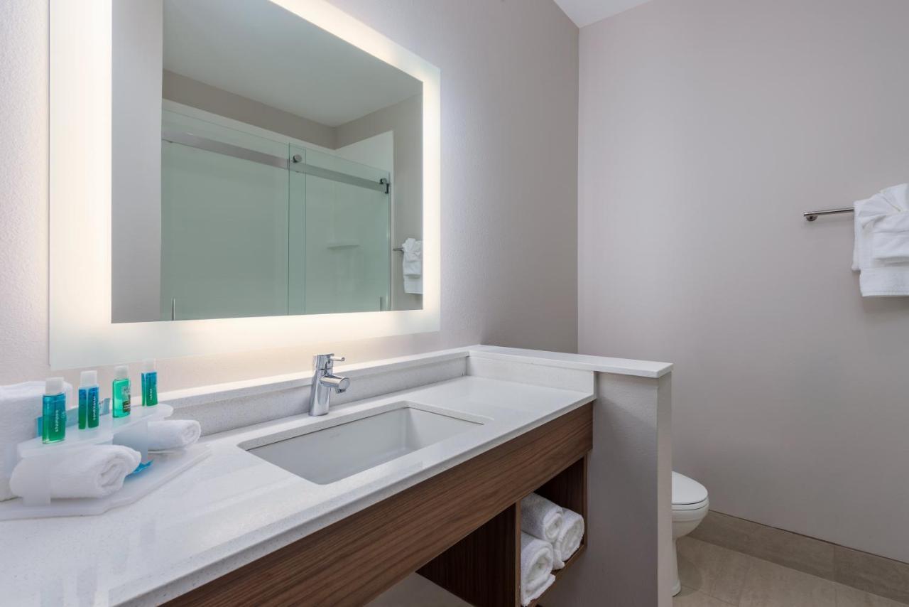 Holiday Inn Express Troy By Ihg Екстер'єр фото